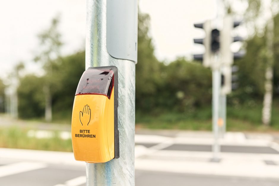 "Signal-kommt"-Taster an Fußgängerampel